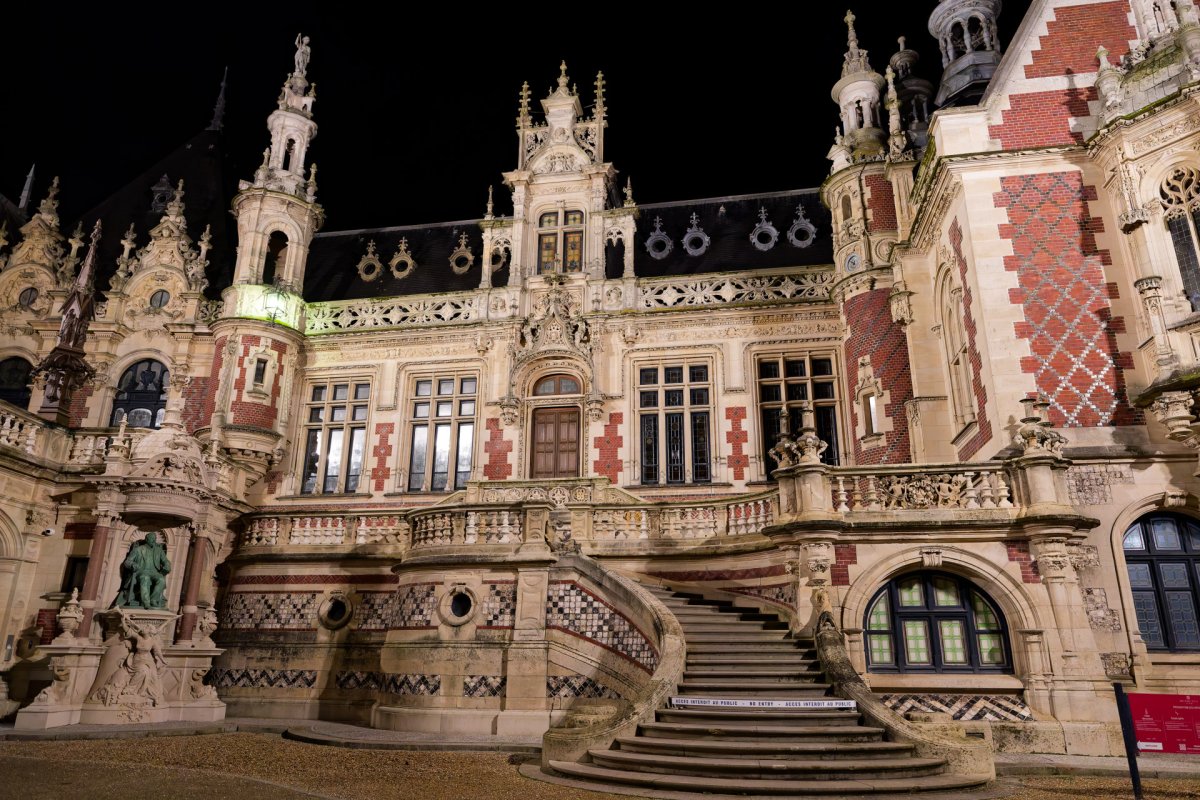 Palais Bénédictine de nuit